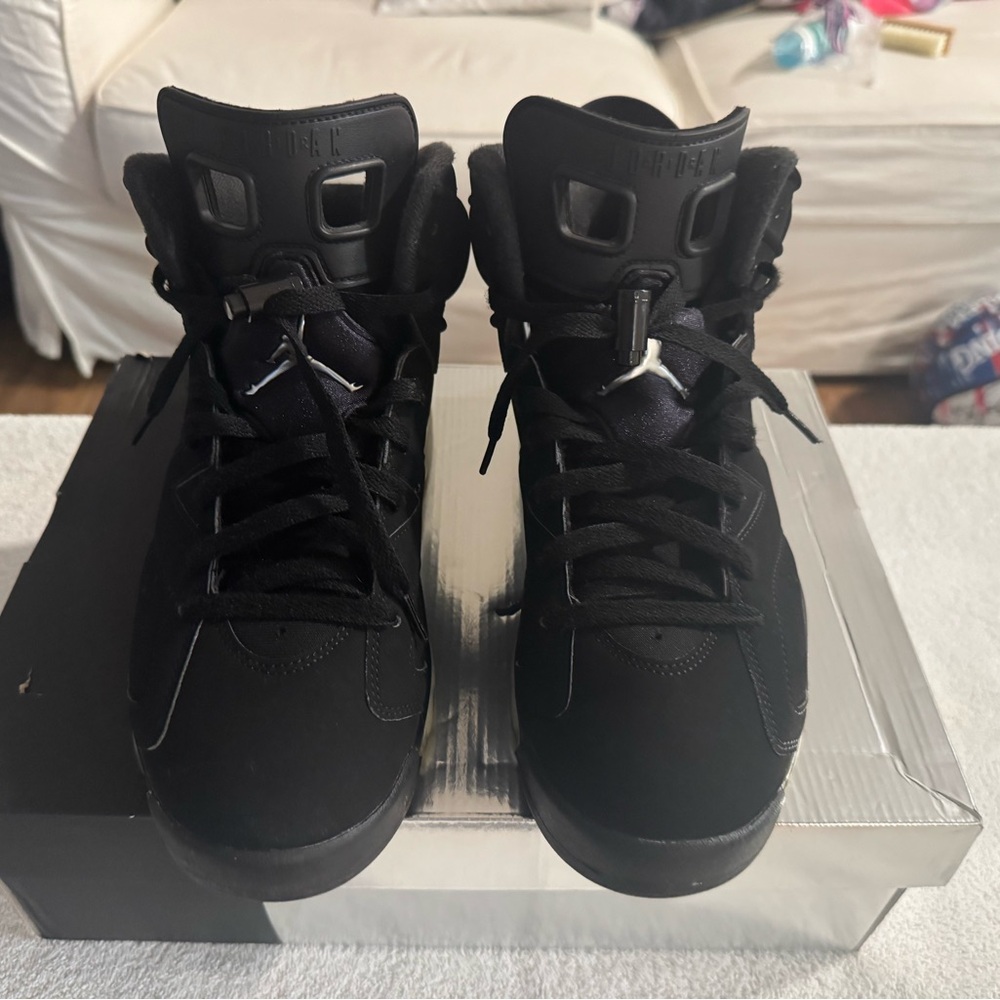 Jordan Air Retro Black Box